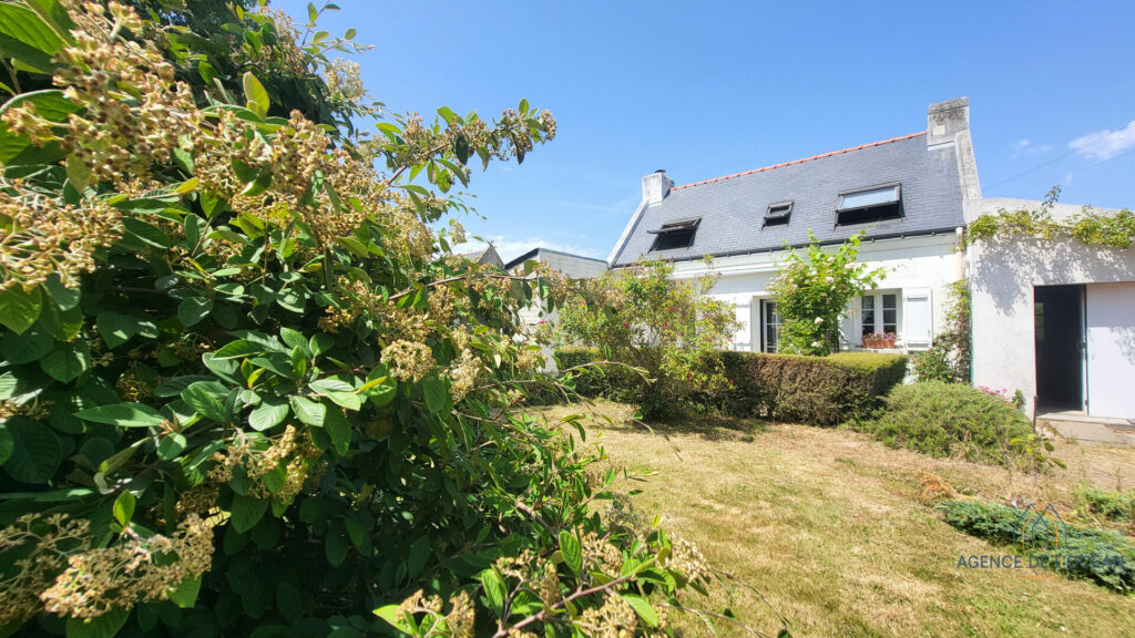 L'agence de l'océan vous propose cette maison à vendre à belle-ile-en-mer