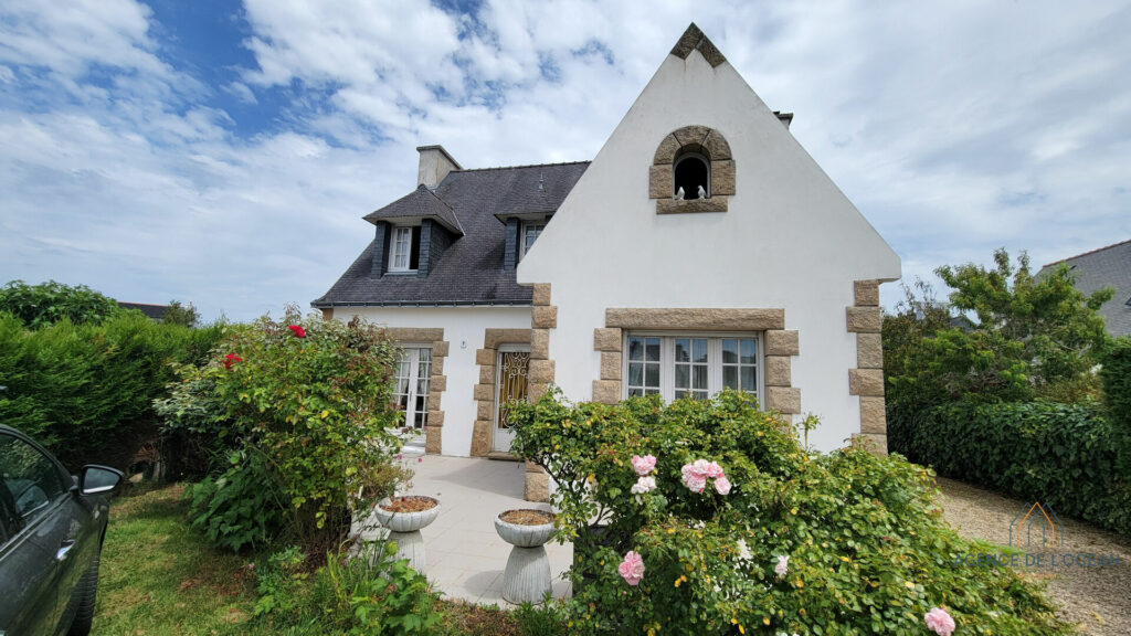 L'agence de l'océan vous propose cette maison à vendre à etel