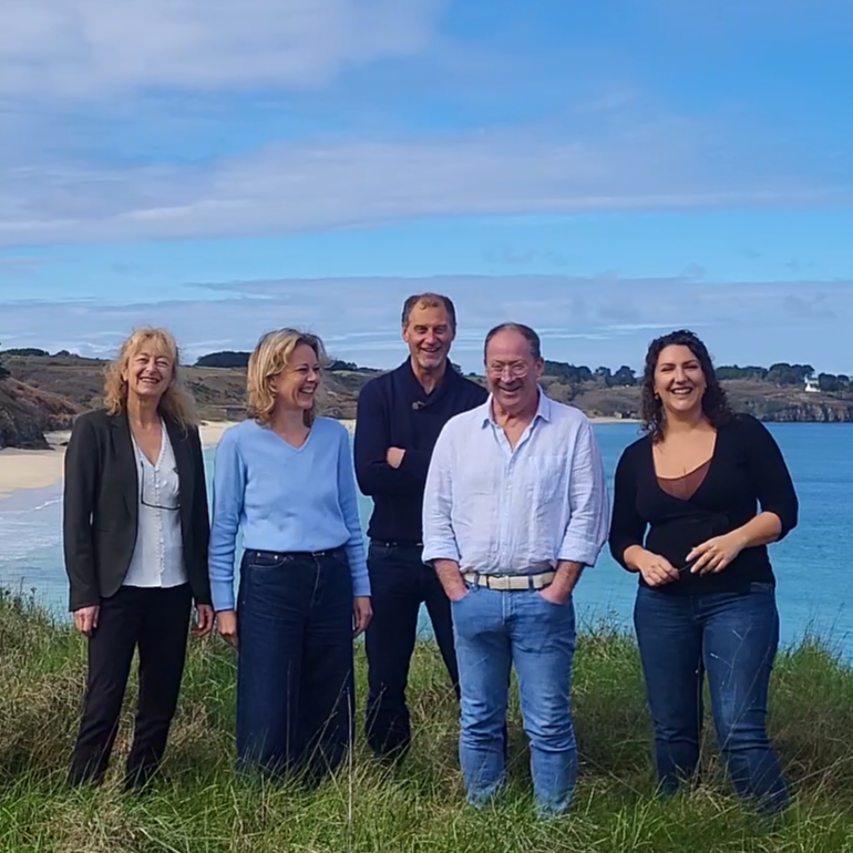 équipe de l'immobilière de l'océan sur la côte de belle-île-en-mer